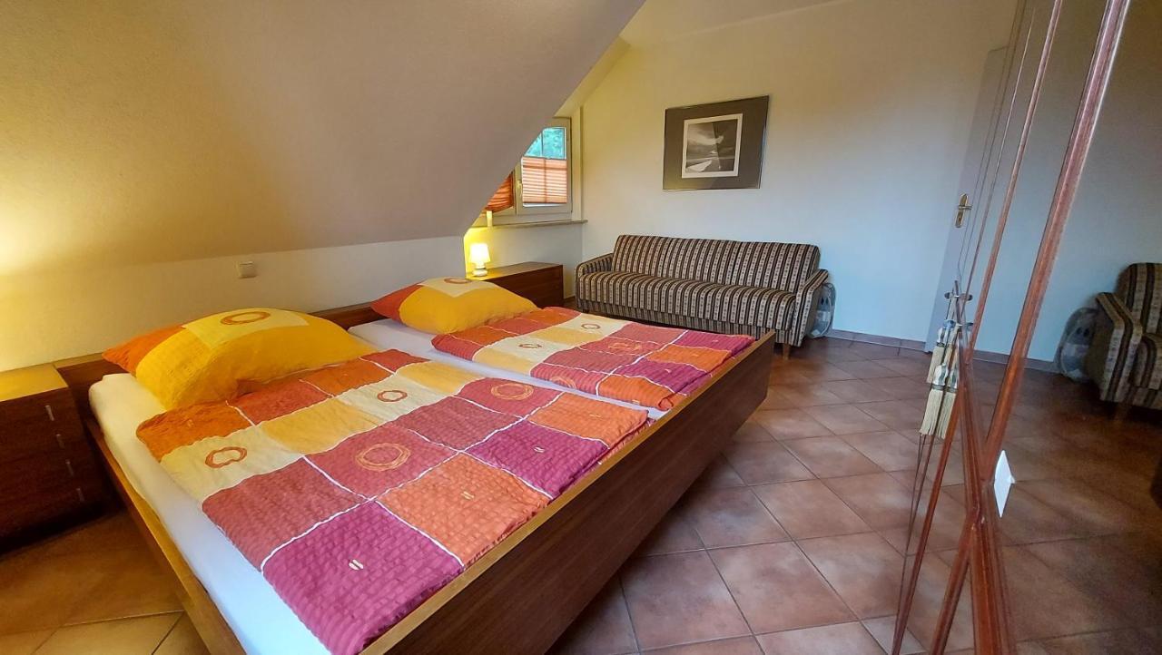Ferienwohnung Im Uhlenhuus Wiek auf Rügen 外观 照片