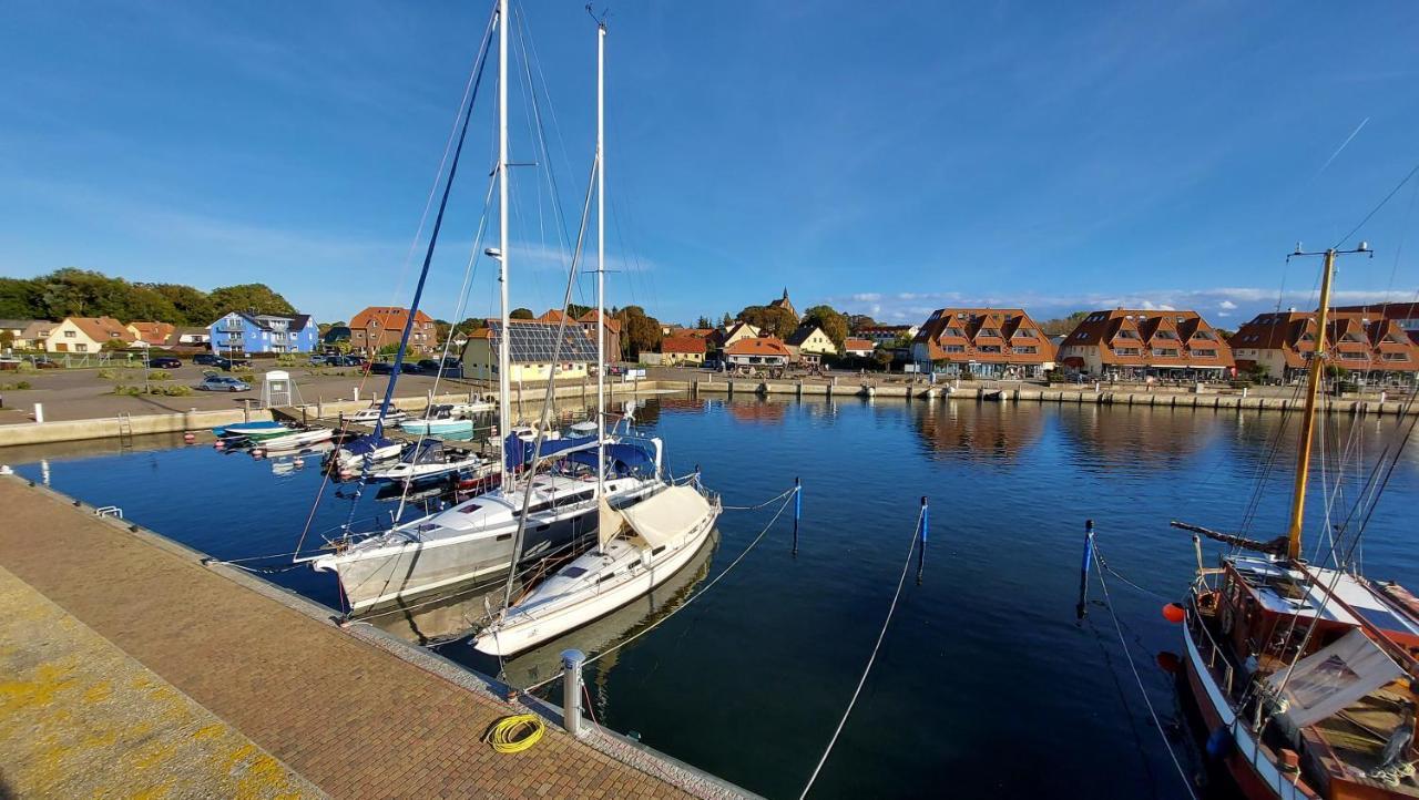 Ferienwohnung Im Uhlenhuus Wiek auf Rügen 外观 照片