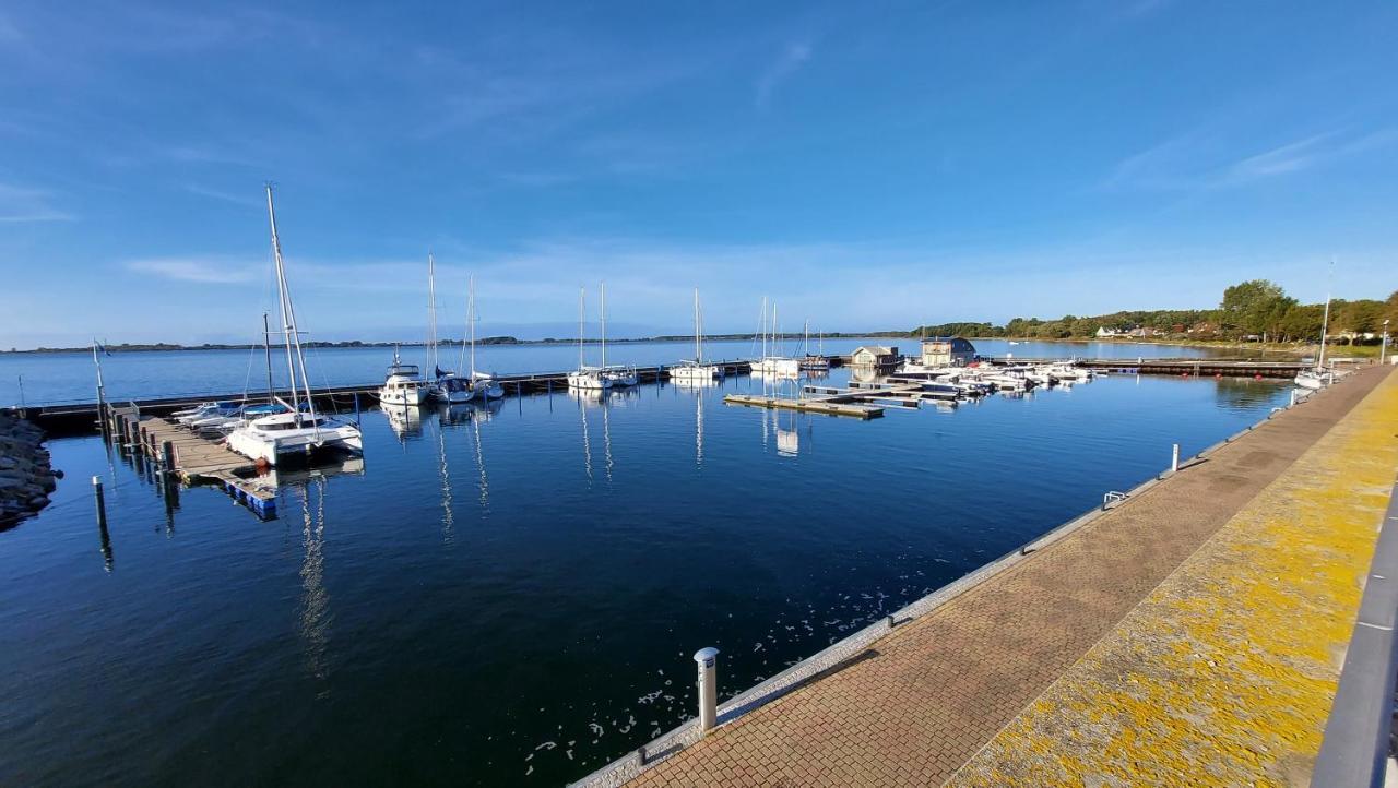 Ferienwohnung Im Uhlenhuus Wiek auf Rügen 外观 照片