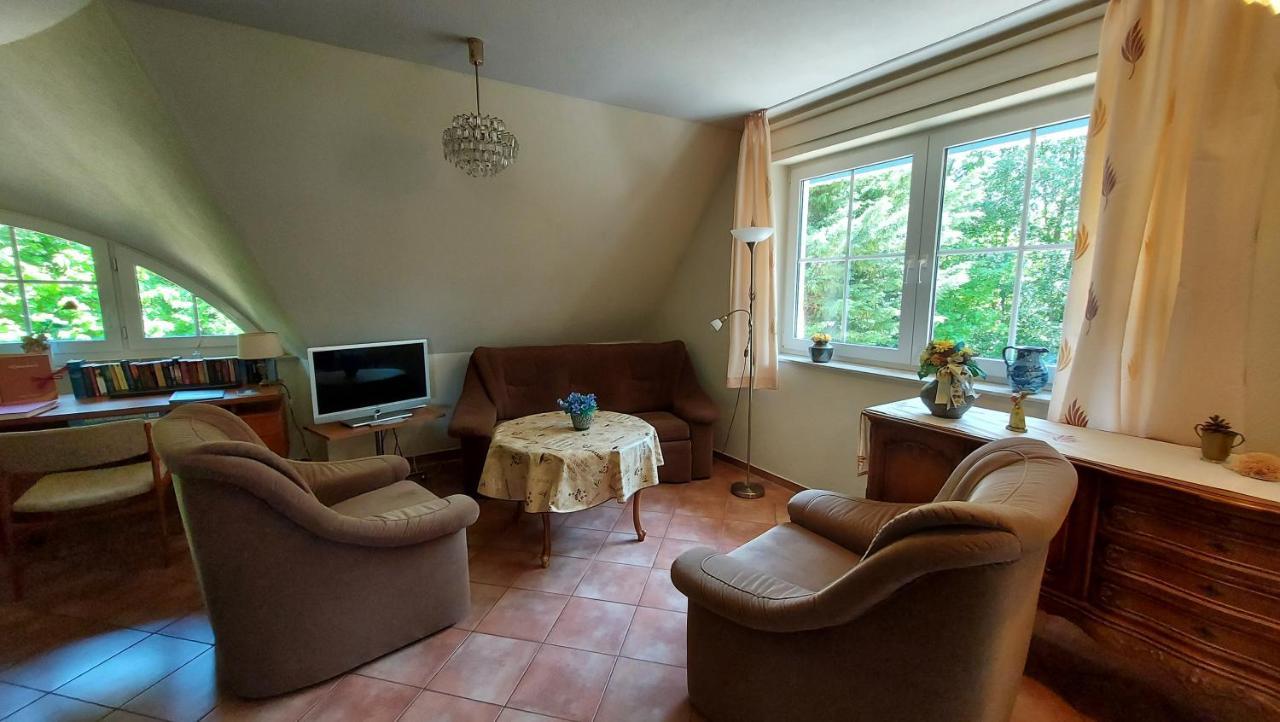 Ferienwohnung Im Uhlenhuus Wiek auf Rügen 外观 照片